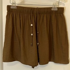Zara beaded drawstring short. NWT.